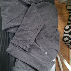 Gray athletic leggings